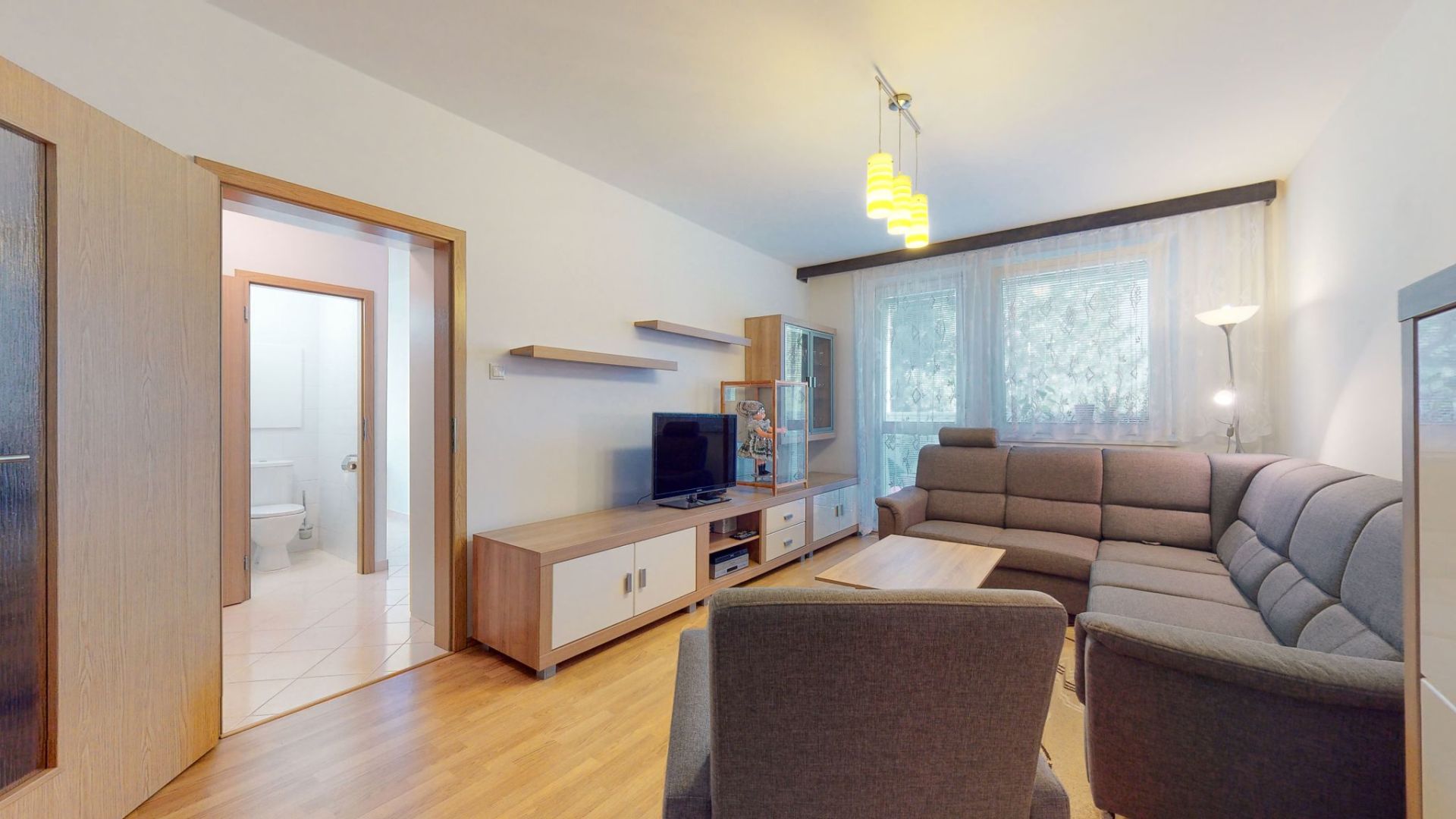 PREDANÉ!!! 3D Komplet rekonštrukcia, 2i byt s balkónom, 59,72m2, Mamateyova