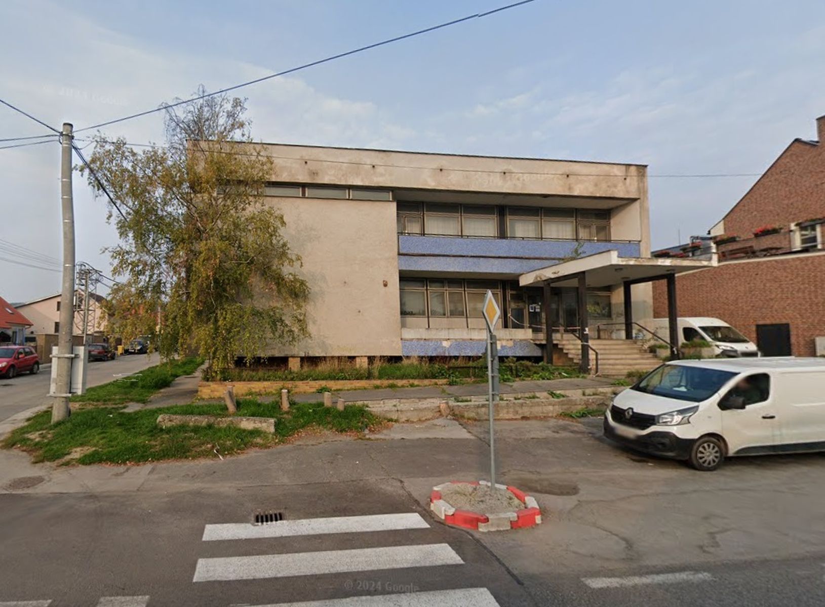 Polyfunkčný objekt, 1.812m2, ul.Štefánikova, Modra