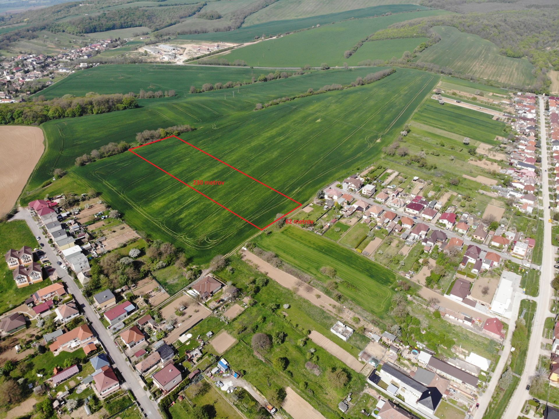 POZEMOK 14.796 m2, Horné Trhovište (Hlohovec)
