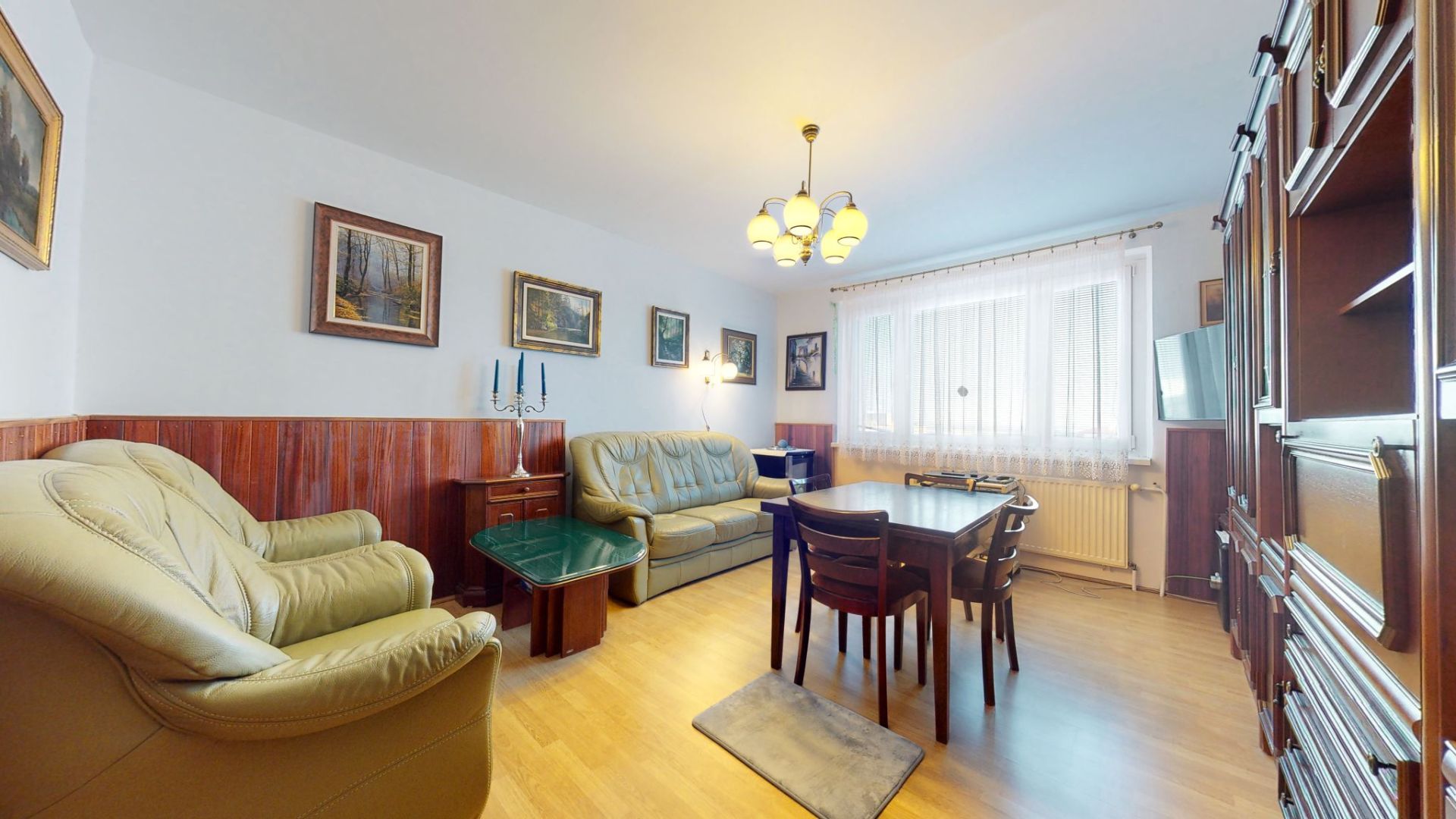 VEĽKÝ 3-IZBOVÝ BYT,  85,36m2, ul. JÁNA STANISLAVA,  DLHÉ DIELY